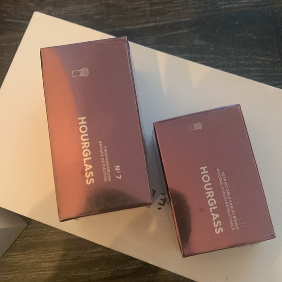 HOURGLASS Nº 7 Finishing Brush + Retractable Kabuki Brush Set (2) - NWT! - Picture 4 of 5